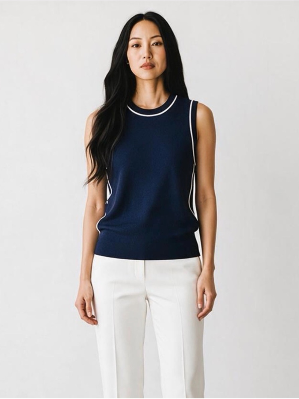 Zara Sleeveless Navy Knit Shell with White Trim size small